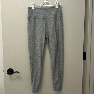 Grey‎ Victoria's Secret Leggings with Pockets Size 6 Yoga Pants